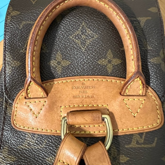 LV Montsouris Backpack PM - Picture 9 of 14